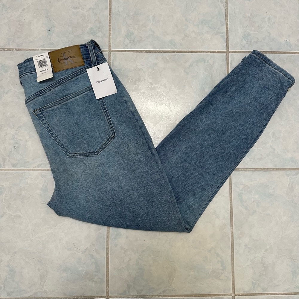 Calvin Klein Jeans Women's High-Rise Skinny Jean Size 10 / 30